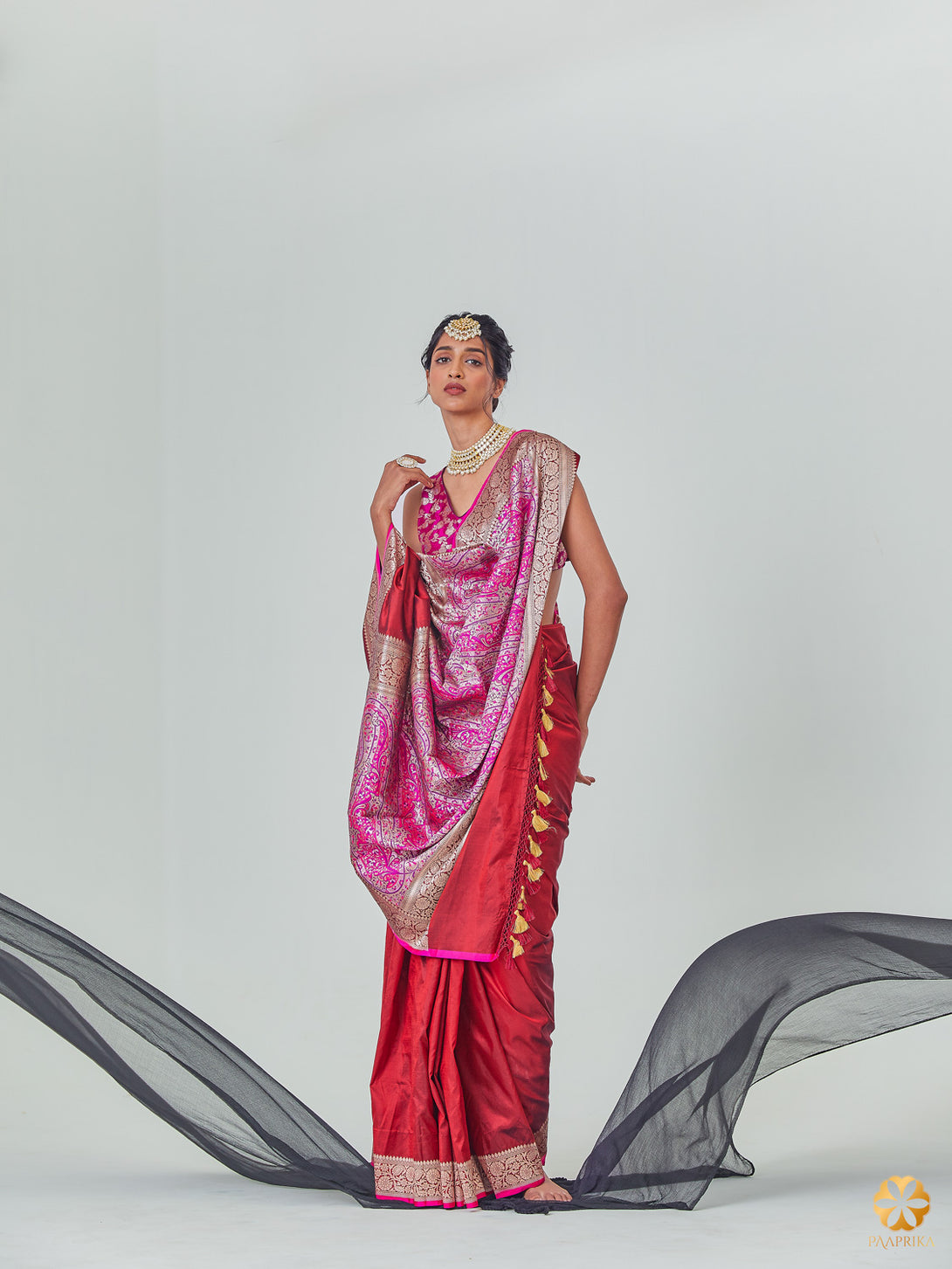 Beautiful Drape of Luxurious Maroon Jamawar Banarasi Saree - Royalty and Sophistication