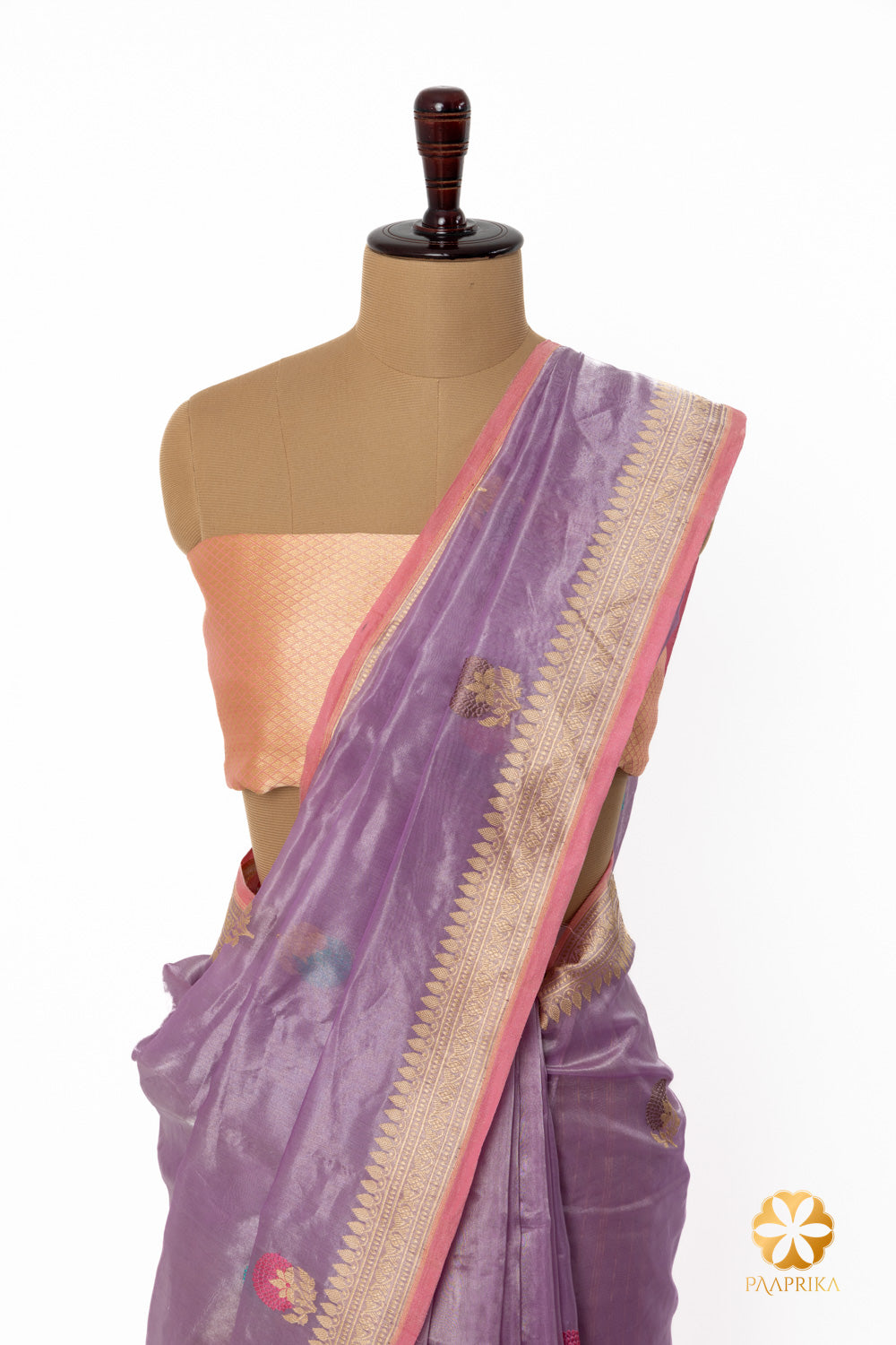 A blend of tradition and modernity in the lavender Banarasi Tissue Saree.