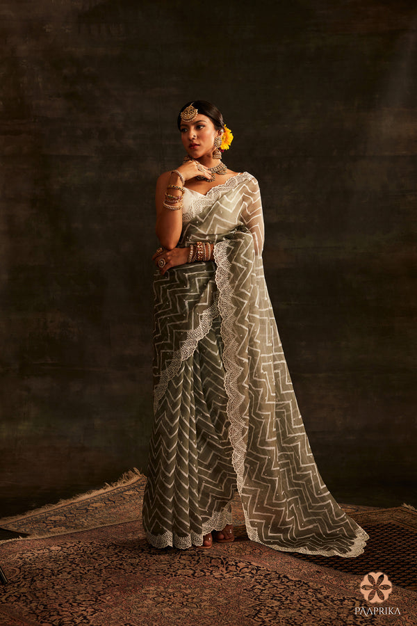 Grey Lehriya Organza Saree With Scalloped Edge Border